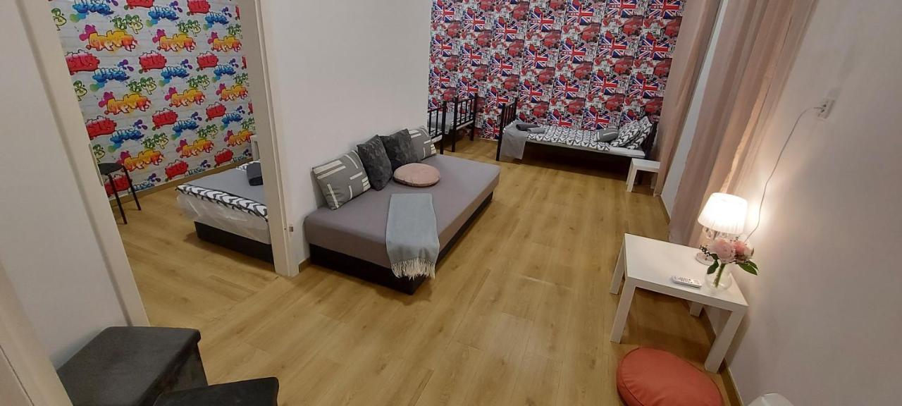 London Fog Apartment In The Party District Βουδαπέστη Εξωτερικό φωτογραφία