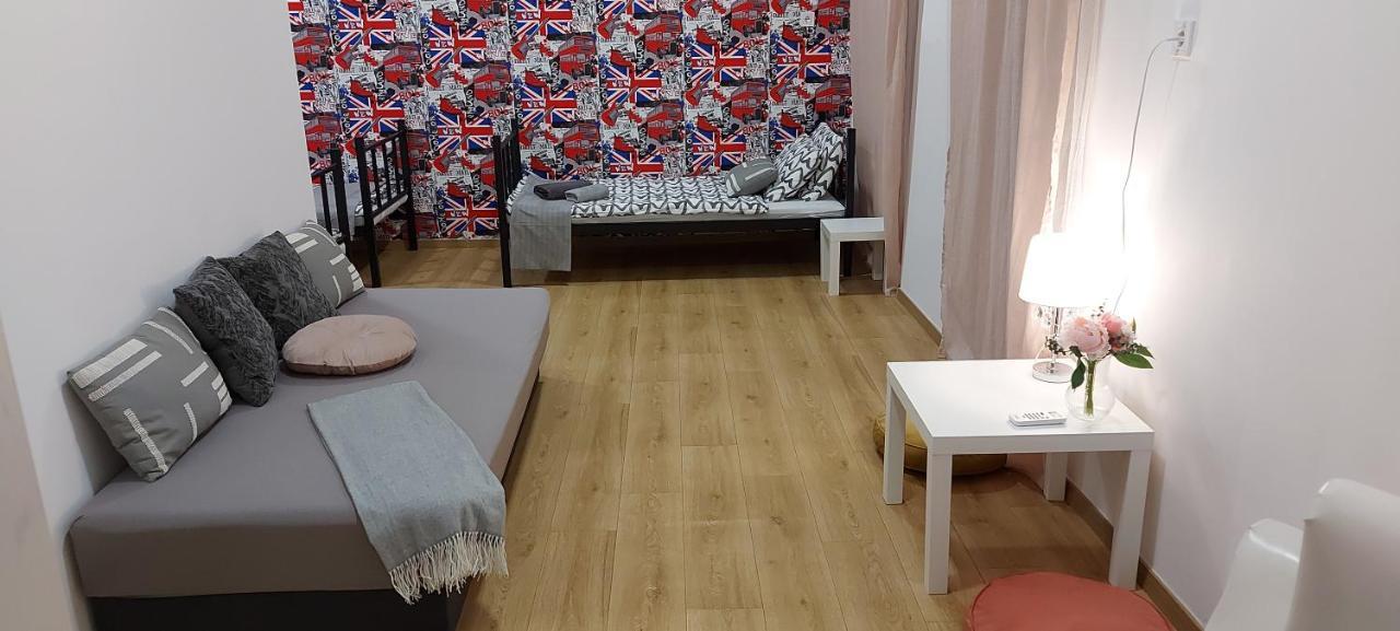 London Fog Apartment In The Party District Βουδαπέστη Εξωτερικό φωτογραφία