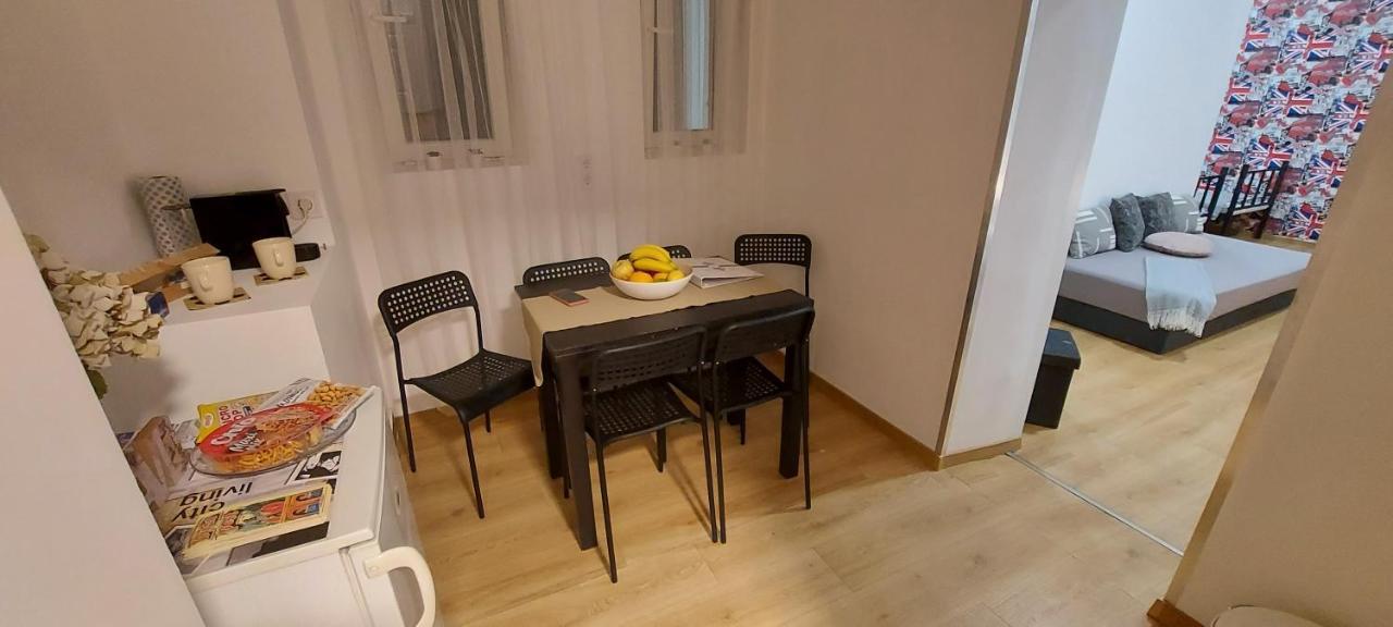 London Fog Apartment In The Party District Βουδαπέστη Εξωτερικό φωτογραφία