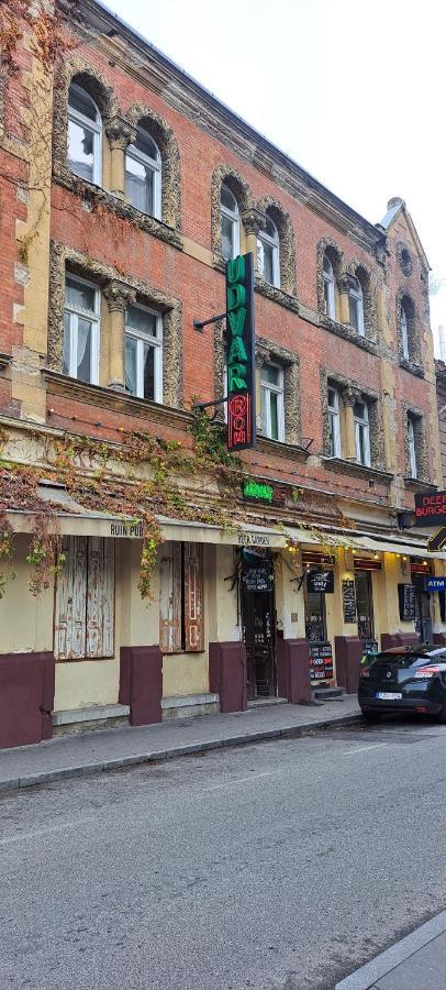 London Fog Apartment In The Party District Βουδαπέστη Εξωτερικό φωτογραφία